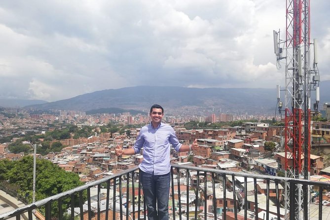 Pablo Escobar Tour And Comuna 13 - Booking and cancellation details