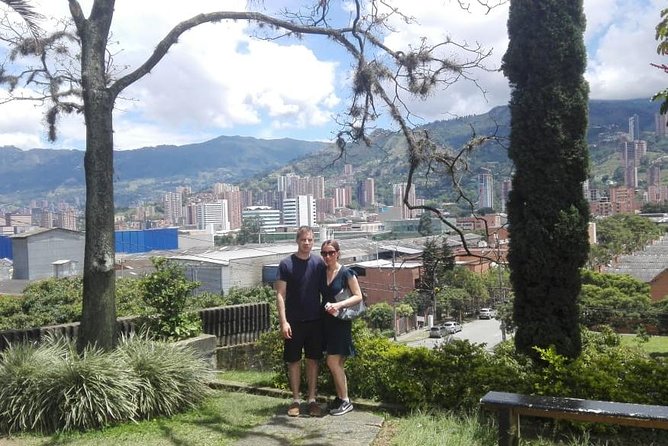 Pablo Escobar tour - Jardines Montesacro and the problem of public memory