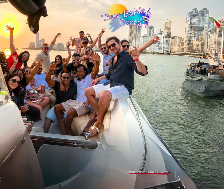 Party Boat in Cartagena Bay with NightClub Ticket - How the nightclub ticket fits the evening