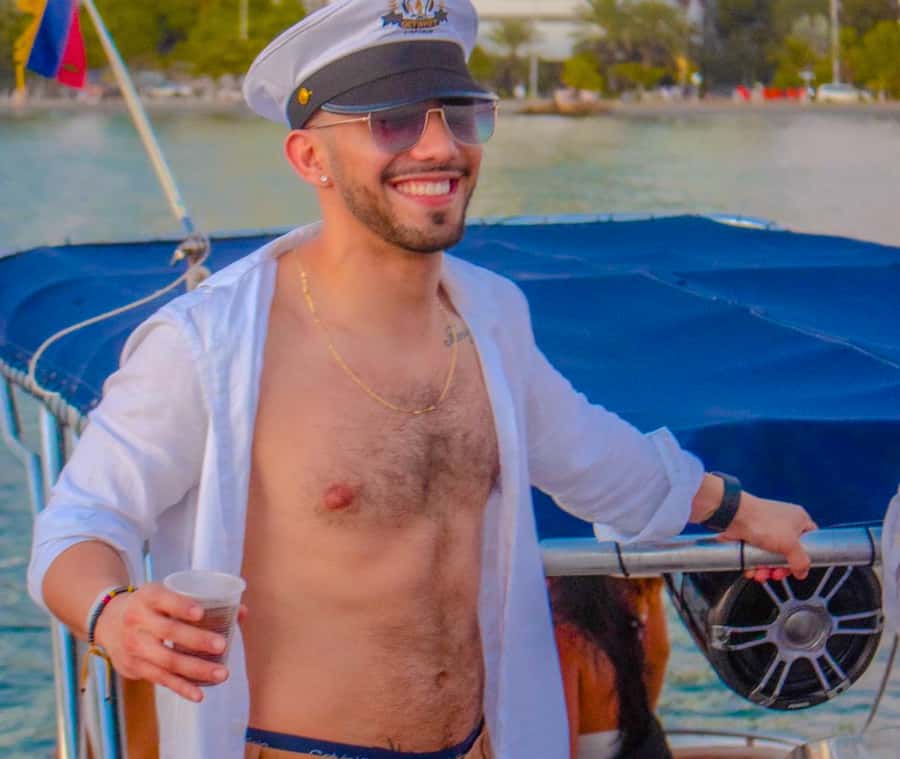 Party Boat in Cartagena Bay with NightClub Ticket - Finding the boat at Pegasus Pier