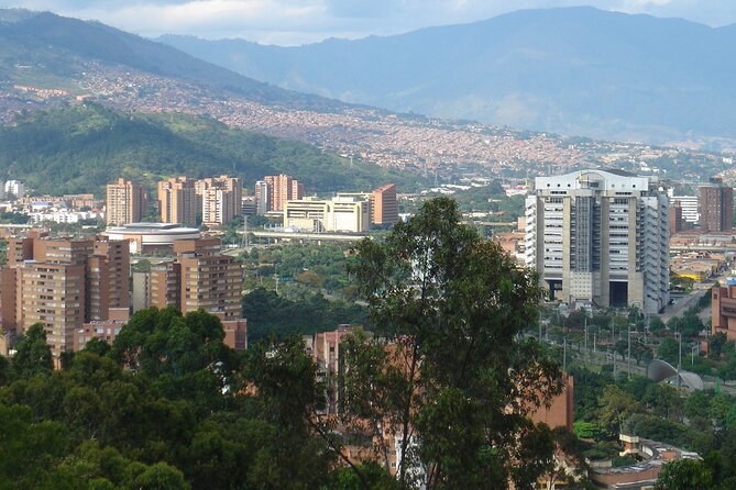 Private transfer service from or to Medellín Airport - Why $50 can be good value for four people