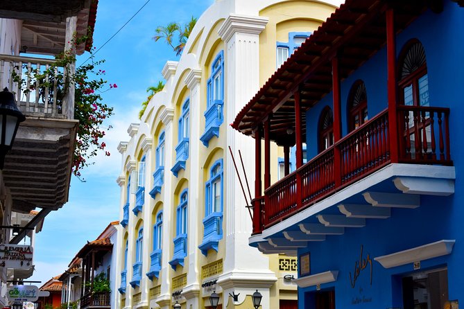 Private transportation from Santa Marta city to Cartagena - Safety and reliability on a long road trip