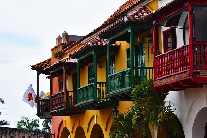 Private transportation from Santa Marta city to Cartagena - Pickup, luggage, and the first few minutes