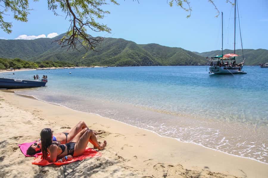 Santa Marta: Sailboat day tour to Tayrona Park - When the Tayrona plan changes