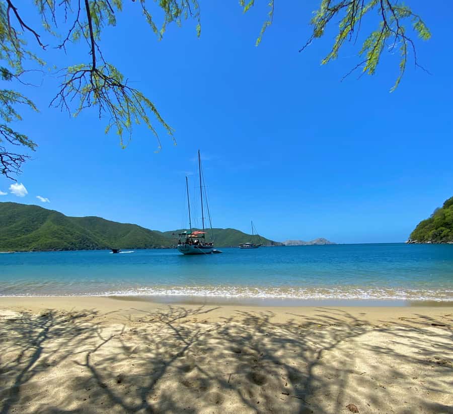 Santa Marta: Sailboat day tour to Tayrona Park - The sunset return to Santa Marta
