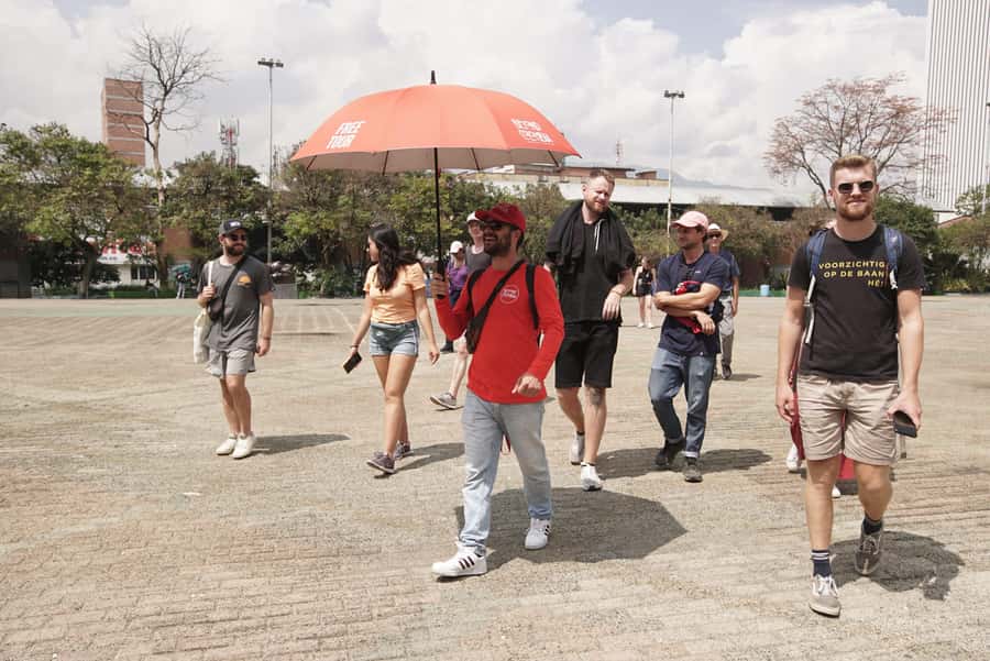 Shared Medellín Downtown Tour with Wireless Audio - Practical ways to make the walk better