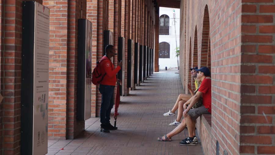 Shared Tour Cali's Historical Downtown - The difficult chapter of drug trafficking