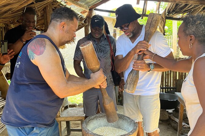 Tour a san Basilio de Palenque desde cartagena - Sweets, ñeque, and local craft
